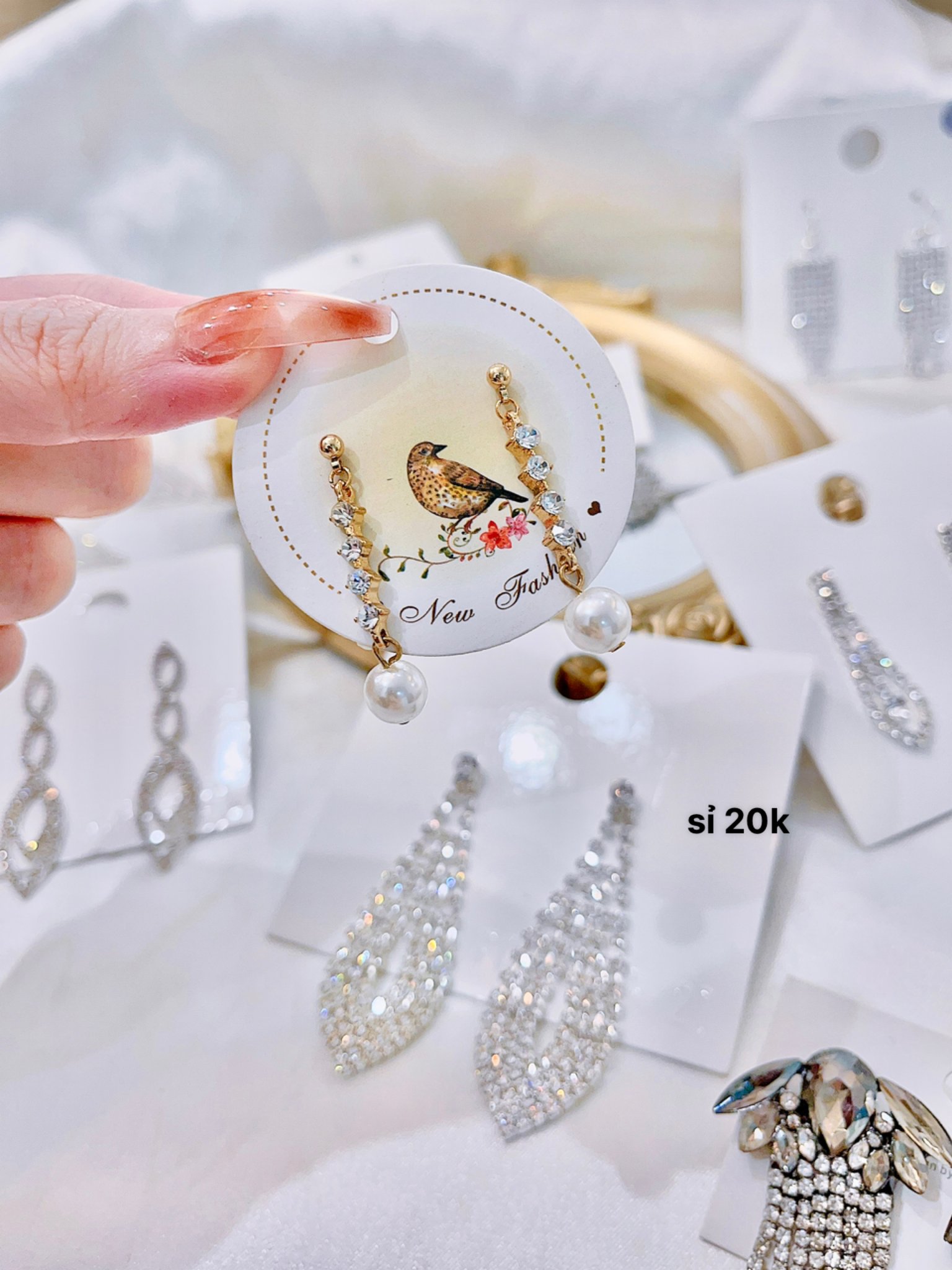 Bán sỉ trang sức bông tai